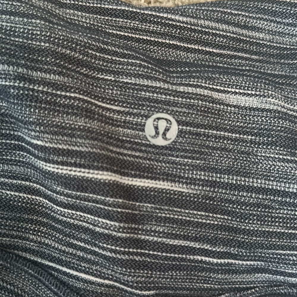 cute cropped lulu leggings